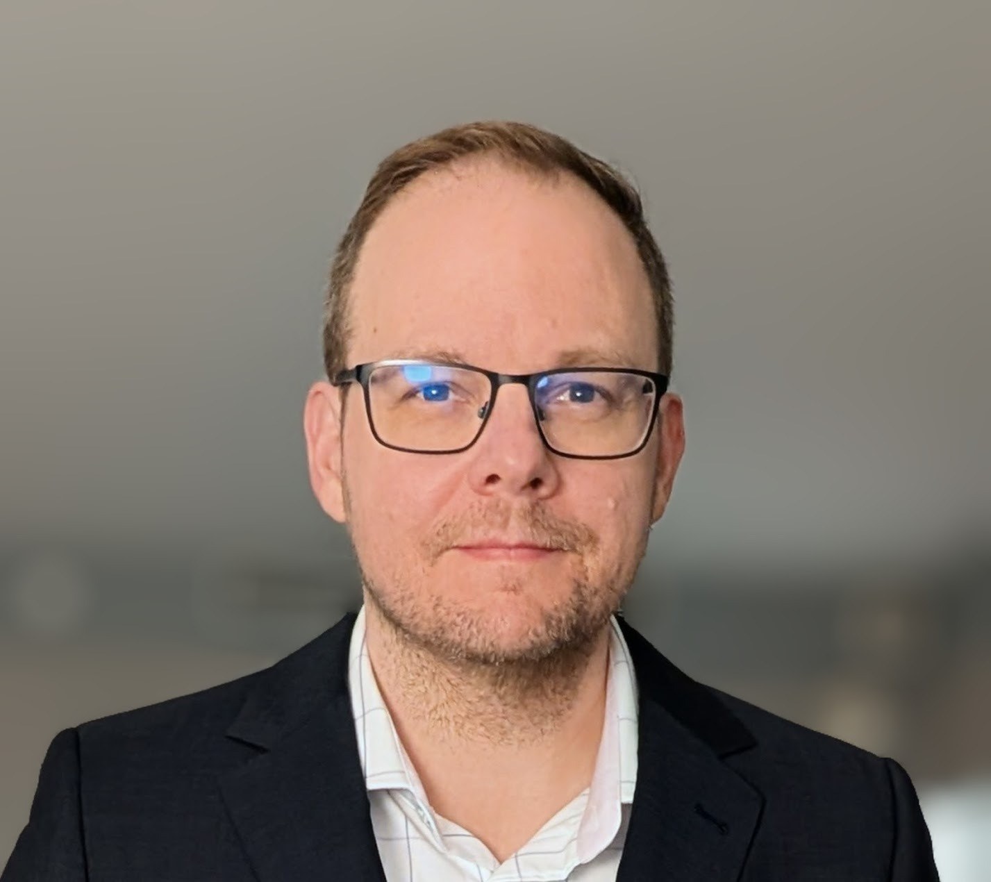 Kevin Lysyk Headshot
